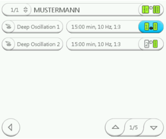 Schermata del dispositivo Deep Oscillation Evident con menu relativo al paziente MUSTERMANN. Due canali terapeutici: Deep Oscillation 1 e 2. Entrambi impostati su 15 min., 10 Hz, rapporto 1:3. Pulsanti di navigazione visibili.