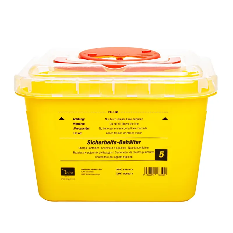 Gelber, rechteckiger medizinischer Entsorgungsbehälter mit transparentem Deckel und roter, drehbarer Öffnung. Beschriftet "Sicherheits-Behälter", Warnhinweis zur maximalen Fülllinie und "5" (5 Liter).
