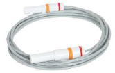 Cavo di collegamento grigio, avvolto a spirale, con connettori bianchi alle due estremità. Anelli con codice colore (rosso, arancione, blu) per una facile identificazione. Cavo di collegamento per elettrodi adesivi PHYSIOPADS.