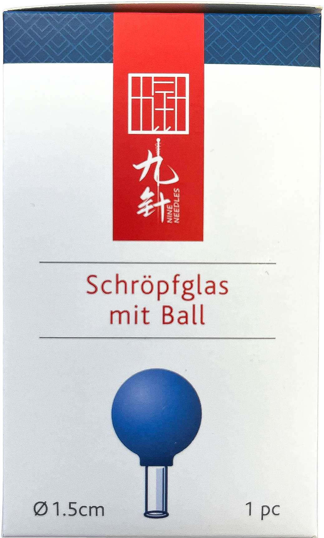 Face avant d'un emballage blanc destiné à une ventouse. En haut : bordure à motifs bleus et banderole rouge arborant le logo «Nine Needles ». Illustration : ventouse bleue avec ventouse en silicone et cylindre en acrylique. En bas : Ø 1,5 cm, 1 pièce.