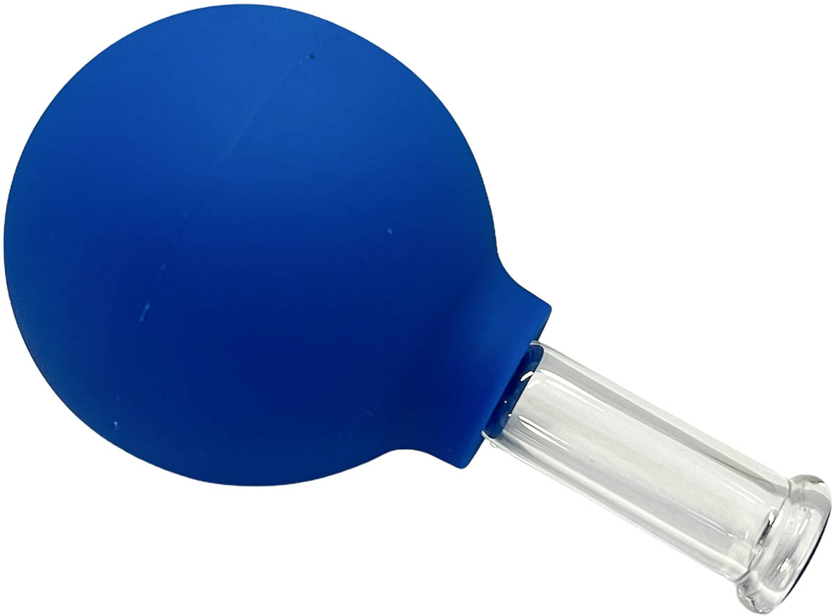 Vase de ventouse bleu, rond, avec cylindre en verre transparent. Partie bleue : ventouse souple en silicone créant un vide. Extrémité en verre cylindrique au bord arrondi, idéale pour massage par ventouses.